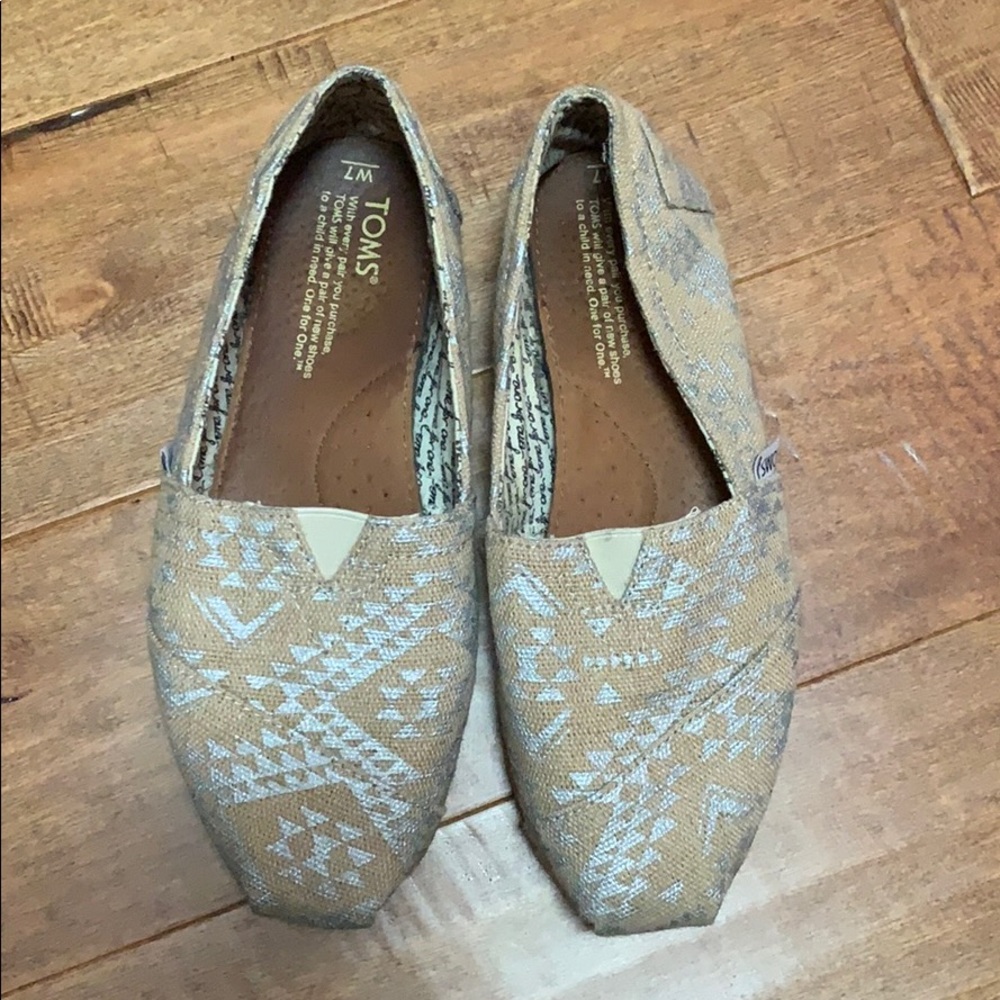 Neutral Aztec Toms